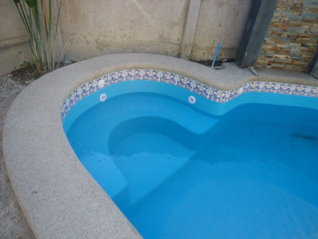 Piscina con Medio Punto Color Tahiti